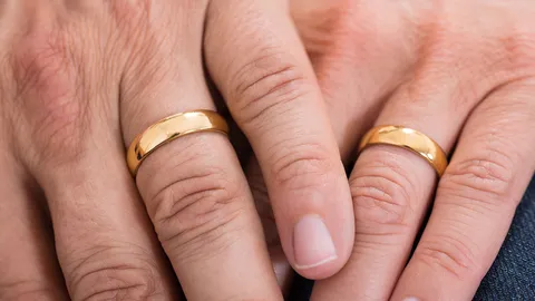 บรรจบครบรอบวันแต่ง