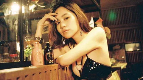 ชาวเน็ตสงสัย คิทตี้ ชิชา ปล่อยแชตหลุด เฌอเอม แถมอันฟอลโลว์ไอจี