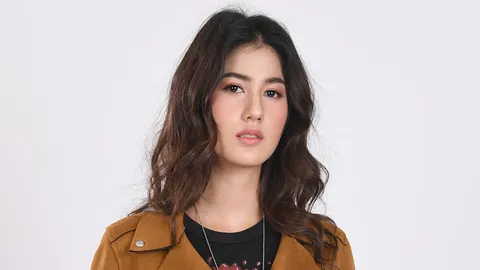 “พิ้งค์พลอย” ทุ่มสุด บู๊แรกเต็มตัว ใน “สิงห์สั่งป่า” กระแสปังโลกออนไลน์