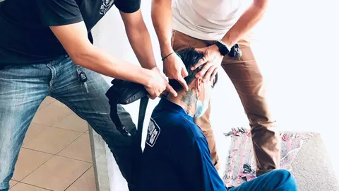 หนุ่มชอบเบียร์ ขโมยในเซเว่น ตั้งกฎ "วันละ 2 กระป๋อง" จนมุมเพราะรอยสัก 