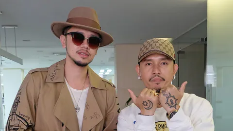 "ขัน-เดย์" จับคู่หยิบเพลงเก่าเล่าสีสันใหม่ เวลาเยียวยาสัมพันธ์ 3 เพื่อน