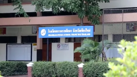 คุณครูตีสามเณรที่เชียงใหม่ จะเซ็นลาออกวันนี้ เลิกเป็นครูทำอาชีพอื่นแทน