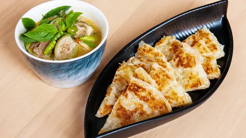 แกงเขียวหวานหมู รสชาติแบบดั้งเดิมของร้าน “Kitchen More”