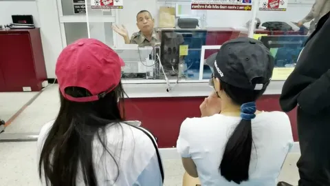 สาว ม.5 แจ้งความ ถูกแกร็บคาร์หื่น ชวนคุยขออึ๊บ ยื่น 4 พันต่อสัปดาห์ 