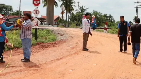 เผยจุดรถไฟชนเก๋งตาย 1 เจ็บ 2 ที่เขาย้อย ทัศนวิสัยไม่ดี เกิดเหตุบ่อยครั้ง
