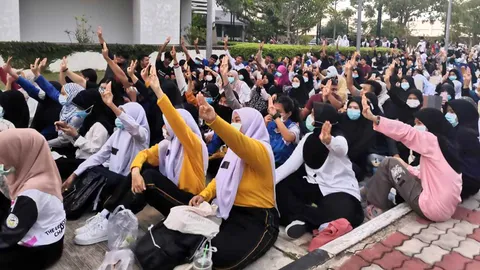 ม.อ.ปัตตานี ชุมนุมขับไล่นายกฯ เตรียมม็อบครั้งใหญ่ หากไม่ลาออก  