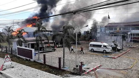 ท่อส่งแก๊สระเบิดบางบ่อ ตายแล้ว 2 บาดเจ็บร่วม 20 คาดขุดถนนไปโดน (คลิป)