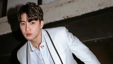 “มีน พีรวิชญ์” โคตรอึดคิวงานแน่นเว่อร์ ฟุ้งไม่มึนถึงแม้ถ่ายหนัง-ซีรีส์ 4 เรื่องรวด