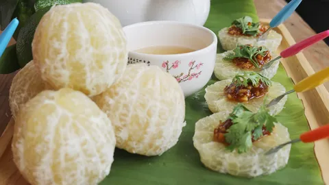 ชวนชิม “ม้าฮ่อ” ส่วนผสมจาก “ส้มซ่า” เมนูอาหารว่างไทยโบราณ (คลิป)