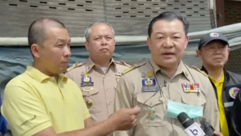 รอง ผวจ.บุรีรัมย์ หารือเยียวยาผู้ประสบภัยไฟไหม้รถน้ำมันชนที่แยกหนองกี่