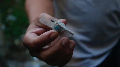 เกิดเสียงดังคล้ายประทัด ในพื้นที่การชุมนุมแยกท่าพระ การ์ด-ตำรวจ ตรวจสอบ