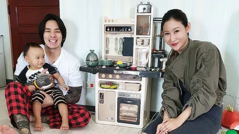 แทค ภรัณยู โพสต์ภาพครอบครัว ชาวเน็ตแซวสายตา น้องภารัน มอง แม่เบลล์