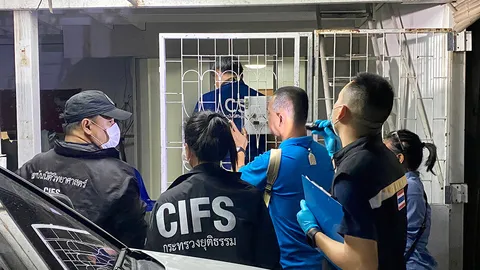 ผัวหึง-บีบคอเมีย แขวนคอตายตาม