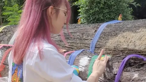 คอหวยคึกคัก ขอเลขเด็ด "ตะเคียน 3 พ่อแม่ลูก" ลุ้นโชคงวด 16-11-63