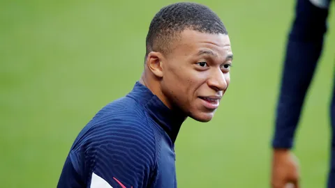 คิดถึงกันไหม "เดส์ชองส์" การันตี "เอ็มบัปเป" คัมแบ็กช่วยฝรั่งเศส ดวลสวีเดน