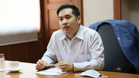 เด็กเพื่อไทย จี้ บิ๊กตู่ แก้ปัญหา ที่ดิน ส.ป.ก. ก่อนถอยหลังเข้าคลอง