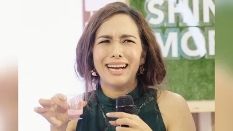 ซาร่า หน้าเหวอ ถูกหมอดูทักกลางรายการ ชีวิตรักไม่สมบูรณ์