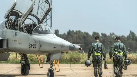 50 ปีตำนาน เอฟ-5 บี เครื่องบินไอพ่นฝึก ครูผู้สอนสั่งนักบินแดนกระทิงดุ