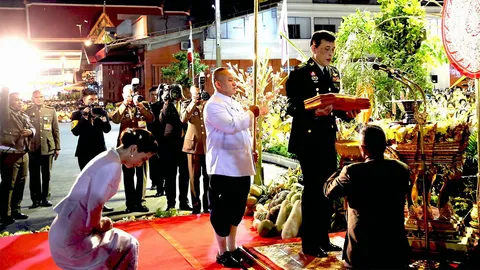 พระราชทานสระบ่อดินขาว ในหลวง-พระราชินีเสด็จฯทอดพระเนตรแหล่งน้ำขนาดใหญ่