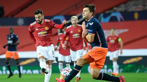 แมนยูฯ ไล่ถล่ม อิสตันบูล 4-1 ยังนำฝูงกลุ่ม ศึกยูฟ่า แชมเปียนส์ลีก