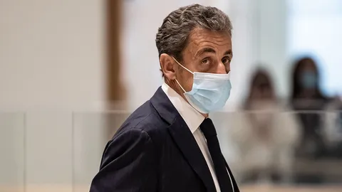 ไต่สวนคดีอดีตประธานาธิบดีซาร์โกซี กรณีพัวพันการทุจริต