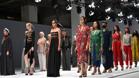 “จาการ์ตา แฟชั่น วีก” โชว์เต็มที่สู้วิกฤติโควิด