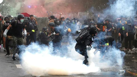 กฎหมายคุมม็อบพลิกเกม ตำราผิด? ส่อเหตุแรง