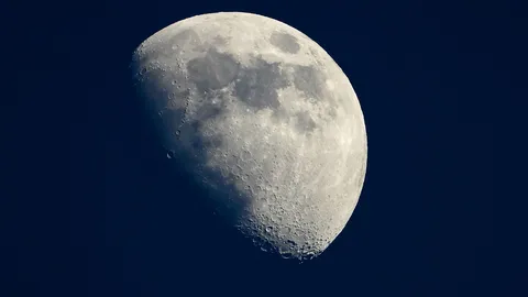 นาซาจ่ายเอกชน 1 ดอลลาร์สหรัฐฯ ค่าเก็บหินดวงจันทร์