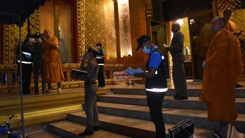 ตร.เร่งตามโจรงัดวัดไผ่ล้อม ลักเงินตู้บริจาค-วัตถุมงคล วงจรปิดจับภาพชัด