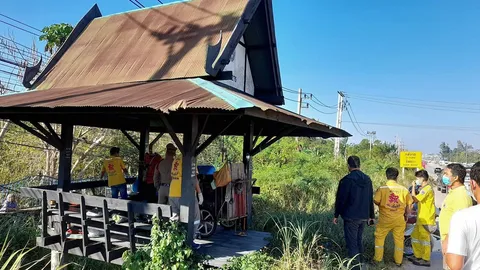 พบศพชายเร่ร่อนไม่ใส่เสื้อ ในศาลาริมทางที่ชลบุรี คาดนอนหนาวตาย