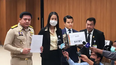 "ปารีณา" ทวงคดี "แม่ธนาธร" รุกป่า-"สิระ" เหน็บ ธนาธร เอา "ปี๊บ" คลุมหัว