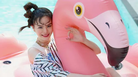 “แอลลี่” ขอบคุณแฟนคลับซัพพอร์ต เพลง “ผ้าเช็ดหน้า” ทะลุ 1.5 ล้านวิว