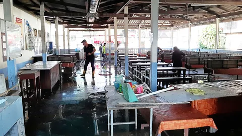 อาชีวะตั้งศูนย์ Fix it Center ช่วยประชาชนหลังน้ำลด