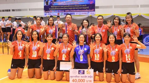 "สาวนครนนท์" ควง "หนุ่มมัชฌิม" คว้าแชมป์ลูกยางยุวชนเอสโคล่า 