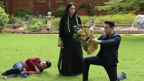 "ฟลุค" โดนดราม่าลบหลู่พญานาค ฉากแย่งเศียรนาค ใน "ขุมทรัพย์ลำโขง"