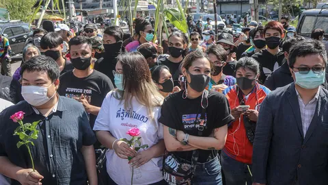 8 แกนนำม็อบราษฎรเข้ารับทราบข้อหา สน.บางเขน กรณีการชุมนุมหน้าราบ 11