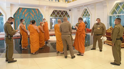 "หลวงพ่อวิริยังค์" ละสังขารอย่างสงบ พระราชินีเสด็จฯแทน พระราชทานน้ำหลวงฯ