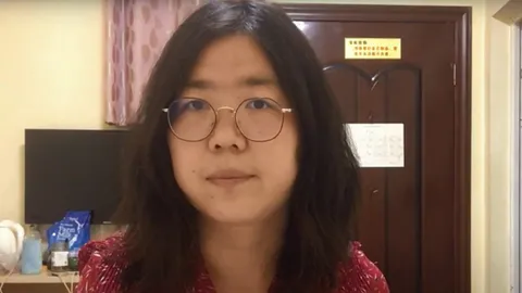 นักข่าวจีนรายงานโควิดอู่ฮั่น โดนคุก 4 ปี สะท้อนความตกต่ำของเสรีภาพสื่อจีน