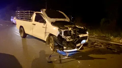 7 วันอันตรายบางคล้านับ 1 แม่ลูกขับ จยย.พ่วงข้าง โดนกระบะชนตาย 1 เจ็บ 1