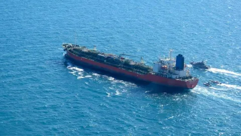 อิหร่านสุดกร้าว ยึดเรือบรรทุกสารเคมีเกาหลีใต้ ประกาศเพิ่มสมรรถนะยูเรเนียม