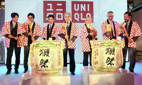 ยูนิโคล่ มาแรง แฟนคลับคับคั่ง