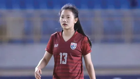 เส้นทางลูกหนัง “แอมแปร์” ณัฐวดี ก่อนลุยลีกมหาวิทยาลัยอเมริกา 