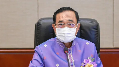 “ตู่” เร่งฟันคดีจาบจ้วง ขันนอตทุกหน่วย ก้าวไกลชี้ไม่เลิกไล่ล่า ปรองดองล่มแน่