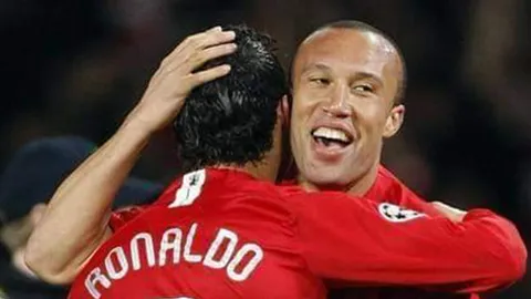 เรือใบหลุดโผ อดีตแข้งแมนยูฯ ฟันธง 3 ทีมลุ้นแชมป์พรีเมียร์ลีก