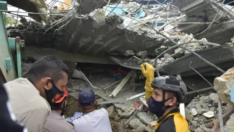 แผ่นดินไหวขนาด 6.2 เขย่าอินโดนีเซีย ยอดตายพุ่ง 34 แล้ว