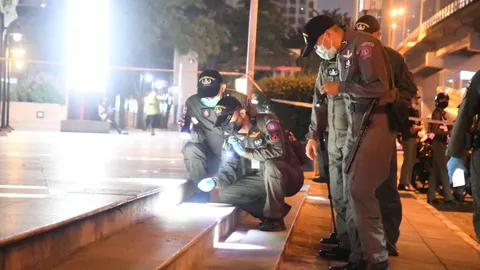 ตร.เก็บหลักฐานเหตุบึมหน้าจามจุรีสแควร์ อีโอดีพบเป็นระเบิดปิงปองใส่ตะปู