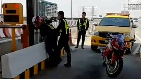 ซิ่งบนทางด่วน