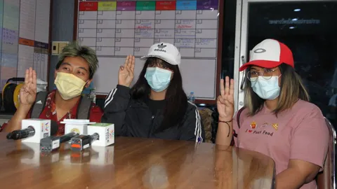 สาวล้มหัวฟาดพื้นหน้า สน.เคลียร์ตำรวจ รับเข้าใจผิด จนท.เป็นเหตุไม่ตั้งใจ