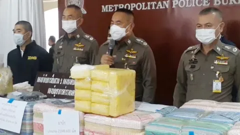 นครบาลโชว์จับ 2 คดี ยึด 2 ล้านเม็ด-ไอซ์-ปืน