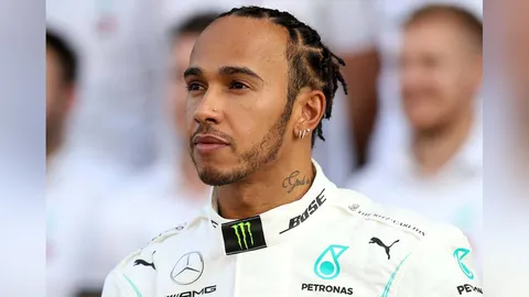 ขีดเส้นตาย "แฮมิลตัน" พิจารณาสัญญาฉบับใหม่มูลค่า 40 ล้านปอนด์